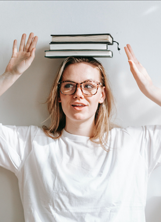 Claudia, 20 years old, Spanish